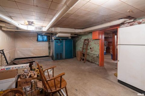 Tiny photo for 311 W POPLAR Street, Harrisburg, IL 62946 (MLS # QC4269298)