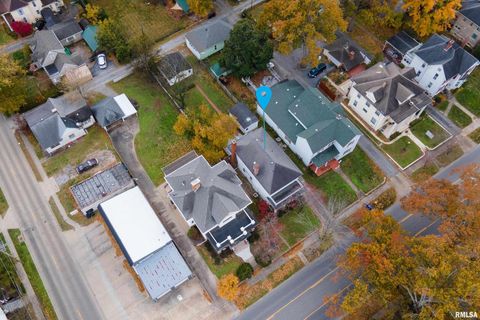 Tiny photo for 311 W POPLAR Street, Harrisburg, IL 62946 (MLS # QC4269298)