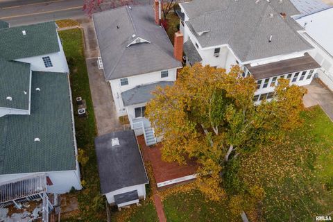 Tiny photo for 311 W POPLAR Street, Harrisburg, IL 62946 (MLS # QC4269298)