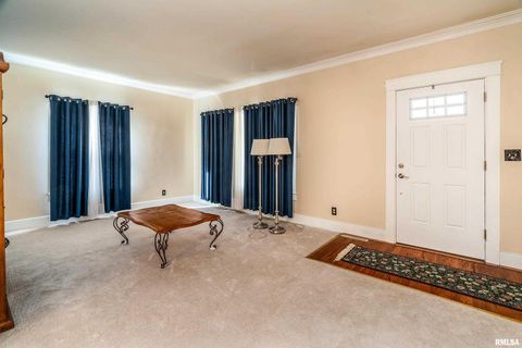 Tiny photo for 311 W POPLAR Street, Harrisburg, IL 62946 (MLS # QC4269298)