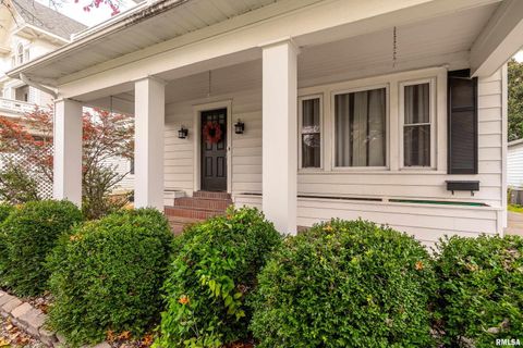 Tiny photo for 311 W POPLAR Street, Harrisburg, IL 62946 (MLS # QC4269298)