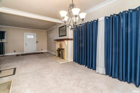 Tiny photo for 311 W POPLAR Street, Harrisburg, IL 62946 (MLS # QC4269298)