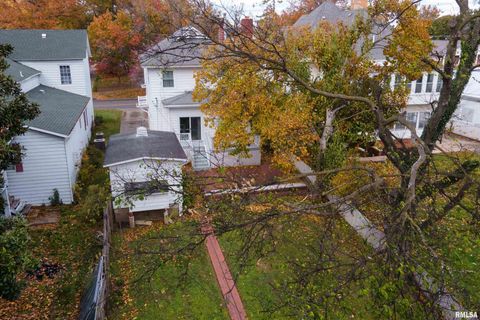 Tiny photo for 311 W POPLAR Street, Harrisburg, IL 62946 (MLS # QC4269298)