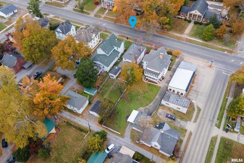 Tiny photo for 311 W POPLAR Street, Harrisburg, IL 62946 (MLS # QC4269298)