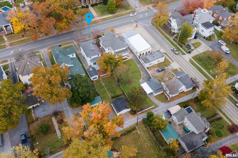 Tiny photo for 311 W POPLAR Street, Harrisburg, IL 62946 (MLS # QC4269298)