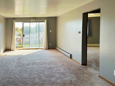 Tiny photo for 10524 S Pulaski Road #3SE, Oak Lawn, IL 60453 (MLS # 12732991)