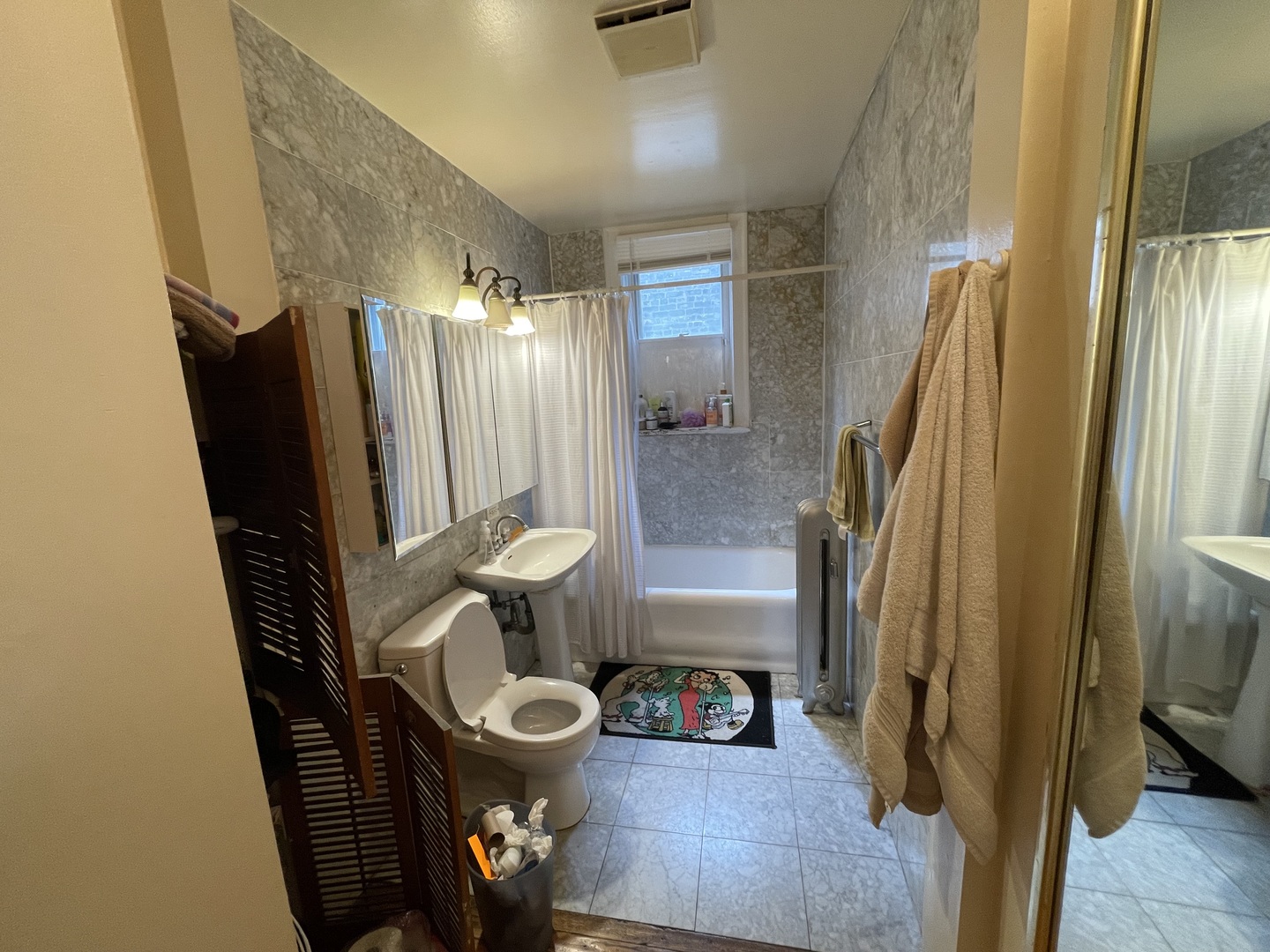 3229 N Clark Street 3R