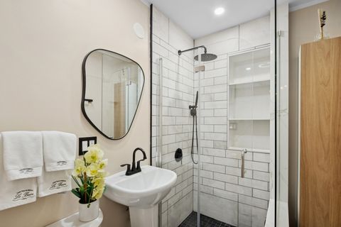 Tiny photo for 1920 W Dickens Avenue #1R, Chicago, IL 60614 (MLS # 12571601)