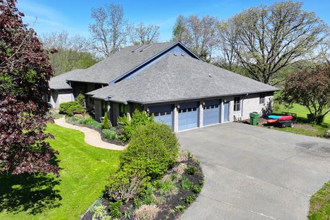 Tiny photo for 3900 VALLEY OAKS Drive, Clinton, IA 52732 (MLS # 12637257)