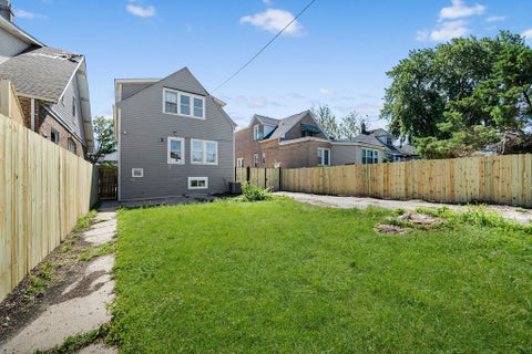 Tiny photo for 2724 N Mobile Avenue, Chicago, IL 60639 (MLS # 12678319)