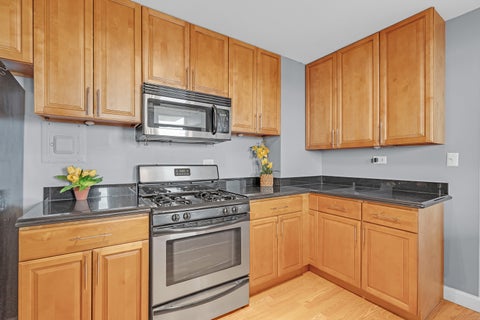 Tiny photo for 9001 Golf Road #10F, Des Plaines, IL 60016 (MLS # 12724612)