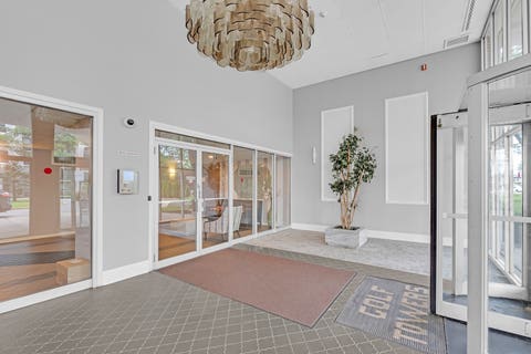 Tiny photo for 9001 Golf Road #10F, Des Plaines, IL 60016 (MLS # 12724612)