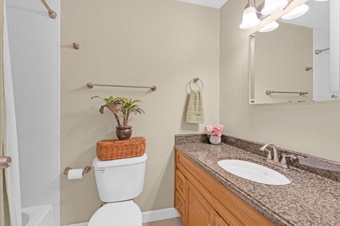 Tiny photo for 9001 Golf Road #10F, Des Plaines, IL 60016 (MLS # 12724612)