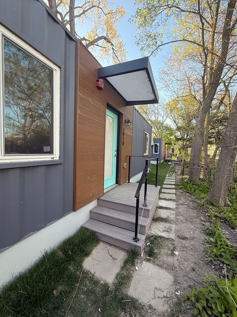 1918 Noyes Street Evanston IL 60201