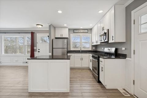 Tiny photo for 215 Indian Trail, Lake In The Hills, IL 60156 (MLS # 12526266)