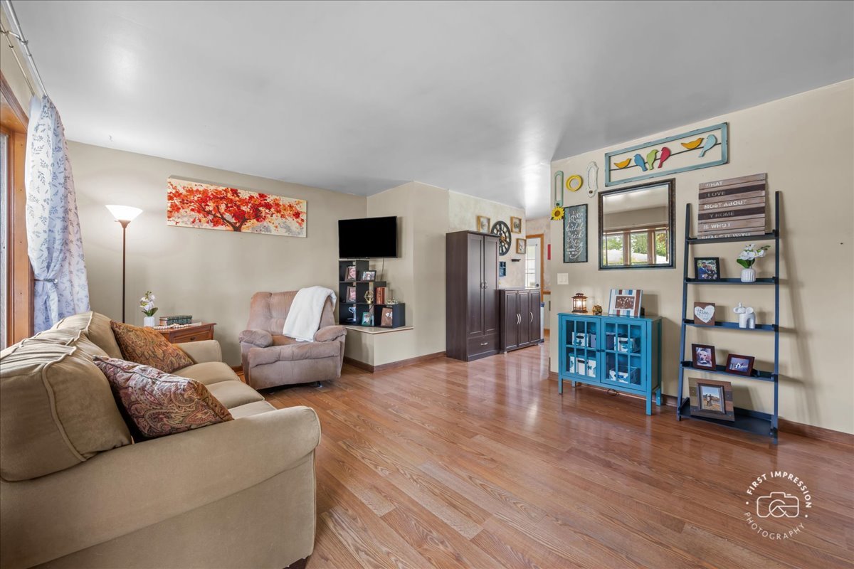 Properties 2 184 Locust Street