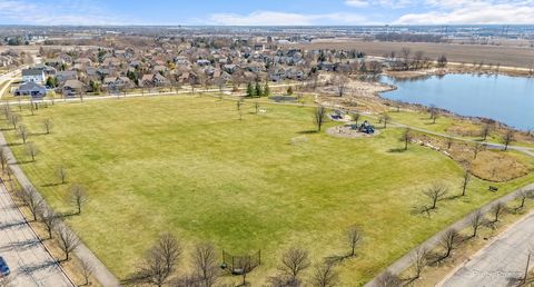 Tiny photo for 601 Meade Boulevard, North Aurora, IL 60542 (MLS # 12568241)