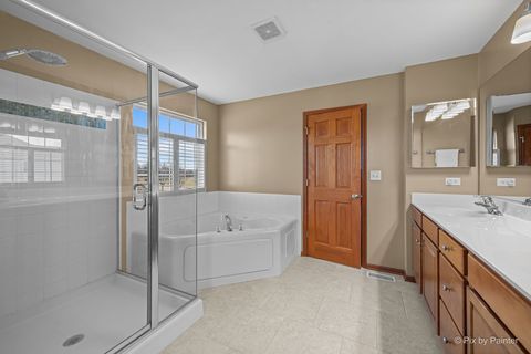 Tiny photo for 601 Meade Boulevard, North Aurora, IL 60542 (MLS # 12568241)