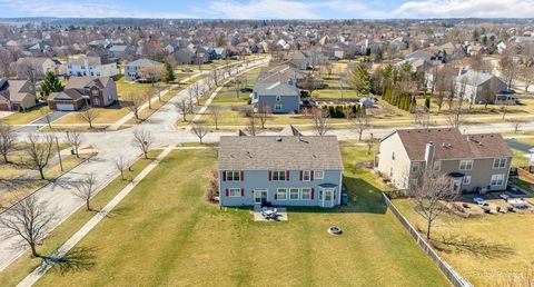 Tiny photo for 601 Meade Boulevard, North Aurora, IL 60542 (MLS # 12568241)
