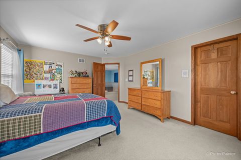 Tiny photo for 601 Meade Boulevard, North Aurora, IL 60542 (MLS # 12568241)