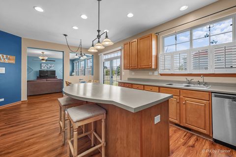 Tiny photo for 601 Meade Boulevard, North Aurora, IL 60542 (MLS # 12568241)