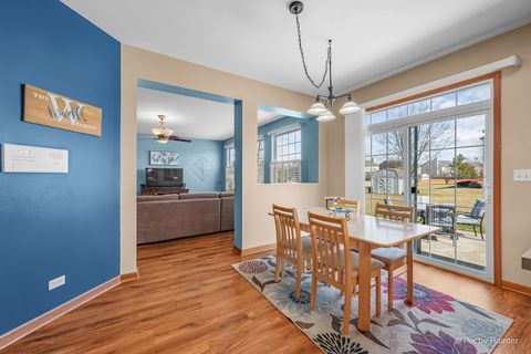 Tiny photo for 601 Meade Boulevard, North Aurora, IL 60542 (MLS # 12568241)