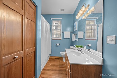 Tiny photo for 601 Meade Boulevard, North Aurora, IL 60542 (MLS # 12568241)