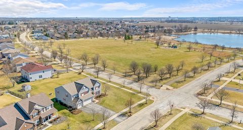 Tiny photo for 601 Meade Boulevard, North Aurora, IL 60542 (MLS # 12568241)