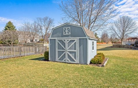 Tiny photo for 601 Meade Boulevard, North Aurora, IL 60542 (MLS # 12568241)
