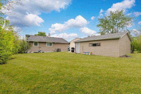 Tiny photo for 404 E Lincoln Avenue, Glendale Heights, IL 60139 (MLS # 12639074)