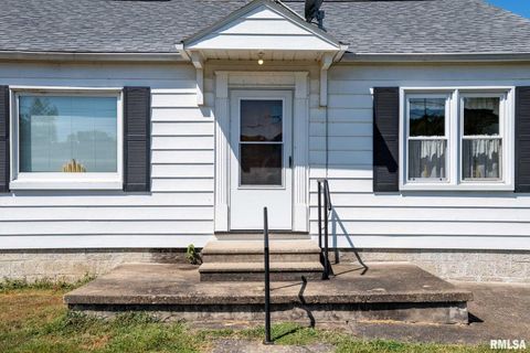 Tiny photo for 840 Highway 145 S, Harrisburg, IL 62946 (MLS # QC4267102)