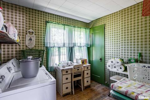 Tiny photo for 840 Highway 145 S, Harrisburg, IL 62946 (MLS # QC4267102)