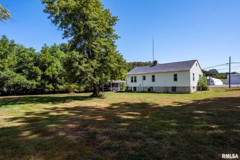 Tiny photo for 840 Highway 145 S, Harrisburg, IL 62946 (MLS # QC4267102)