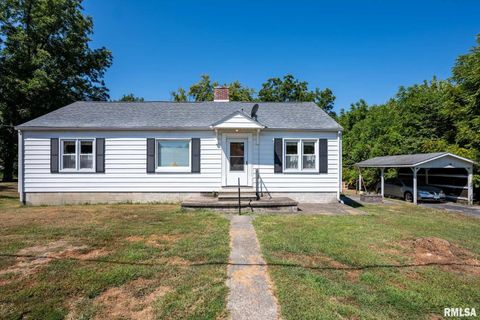 Photo of 840 Highway 145 S, Harrisburg, IL 62946 (MLS # QC4267102)