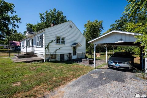 Tiny photo for 840 Highway 145 S, Harrisburg, IL 62946 (MLS # QC4267102)