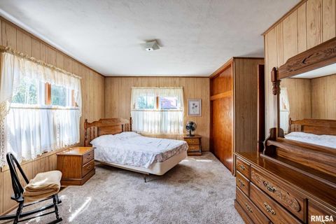 Tiny photo for 840 Highway 145 S, Harrisburg, IL 62946 (MLS # QC4267102)