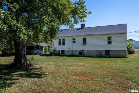 Tiny photo for 840 Highway 145 S, Harrisburg, IL 62946 (MLS # QC4267102)