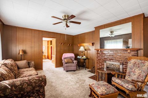 Tiny photo for 840 Highway 145 S, Harrisburg, IL 62946 (MLS # QC4267102)