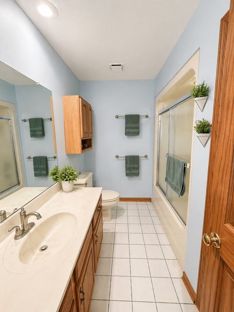 Tiny photo for 4516 Hillside Court, Crystal Lake, IL 60012 (MLS # 12619587)