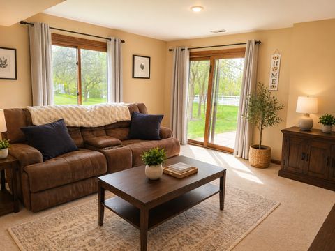 Tiny photo for 4516 Hillside Court, Crystal Lake, IL 60012 (MLS # 12619587)