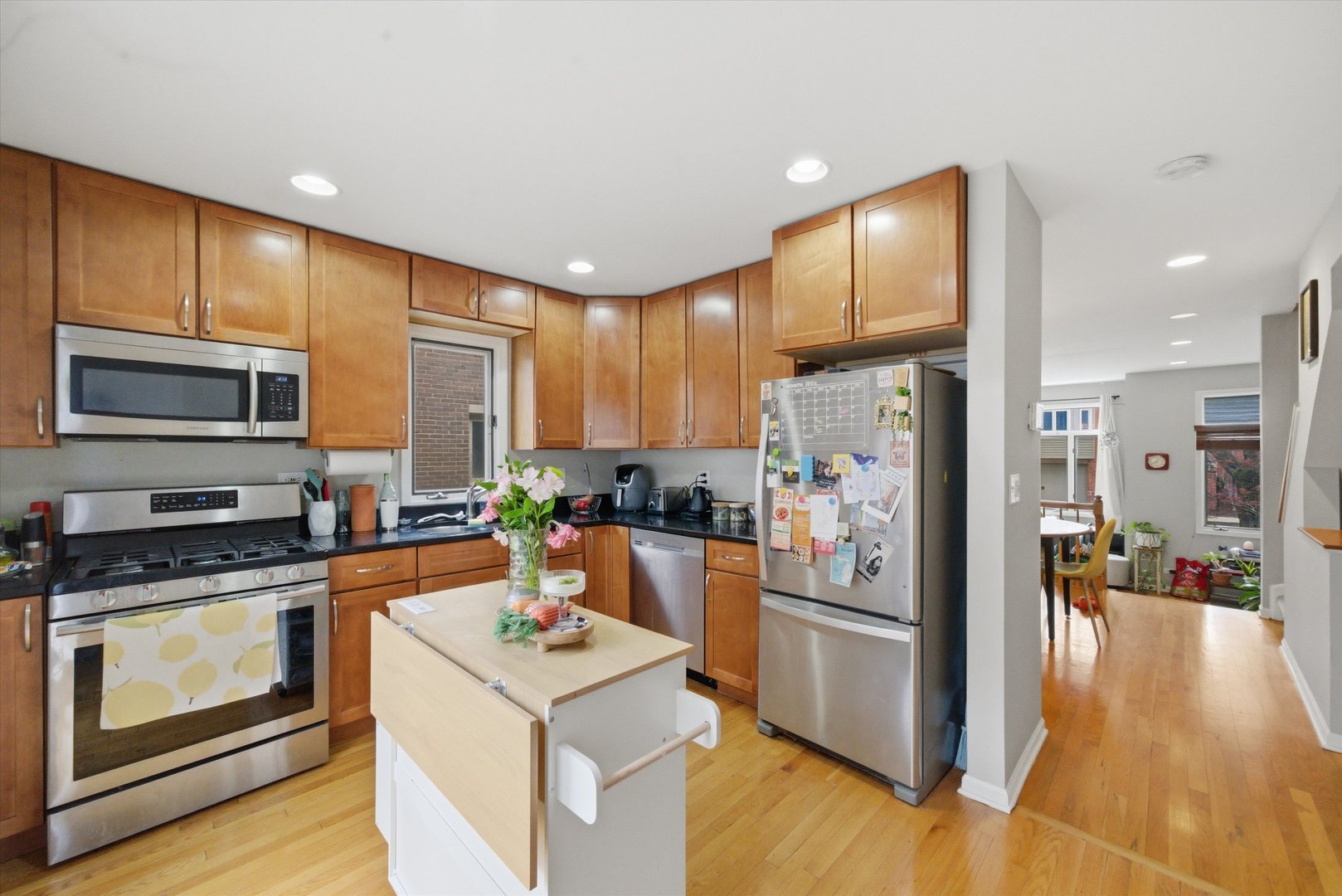 1248 W Fletcher Street J