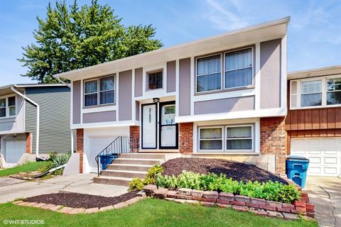 Photo of 21400 Peterson Avenue, Sauk Village, IL 60411 (MLS # 12610805)