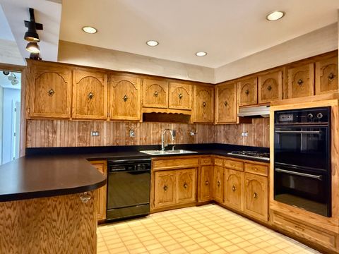 Tiny photo for 9608 S Kolin Avenue, Oak Lawn, IL 60453 (MLS # 12559381)