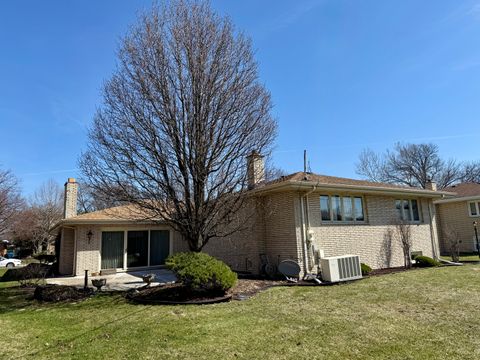 Tiny photo for 9608 S Kolin Avenue, Oak Lawn, IL 60453 (MLS # 12559381)