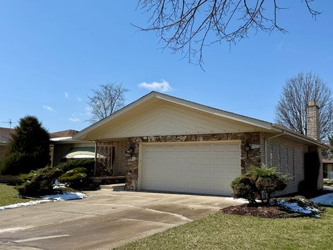 Tiny photo for 9608 S Kolin Avenue, Oak Lawn, IL 60453 (MLS # 12559381)