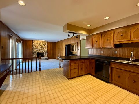 Tiny photo for 9608 S Kolin Avenue, Oak Lawn, IL 60453 (MLS # 12559381)