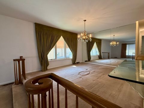 Tiny photo for 9608 S Kolin Avenue, Oak Lawn, IL 60453 (MLS # 12559381)