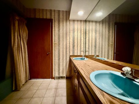 Tiny photo for 9608 S Kolin Avenue, Oak Lawn, IL 60453 (MLS # 12559381)