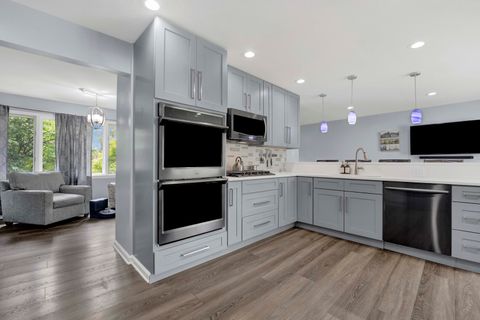 Tiny photo for 3118 Polly Lane, Flossmoor, IL 60422 (MLS # 12642757)