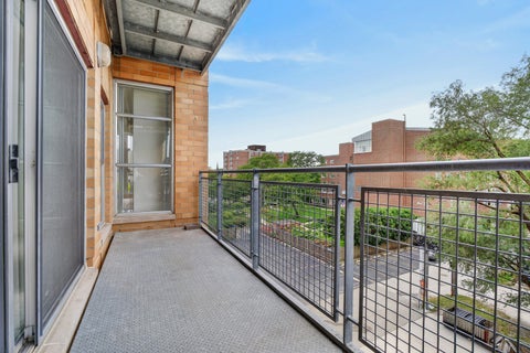 Tiny photo for 1572 Maple Avenue #406, Evanston, IL 60201 (MLS # 12789104)